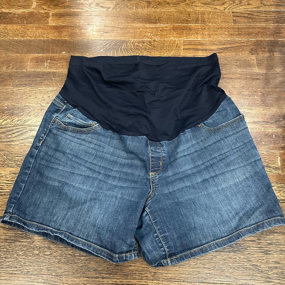Liz Lange Blue Jean Shorts with Maternity Waistband